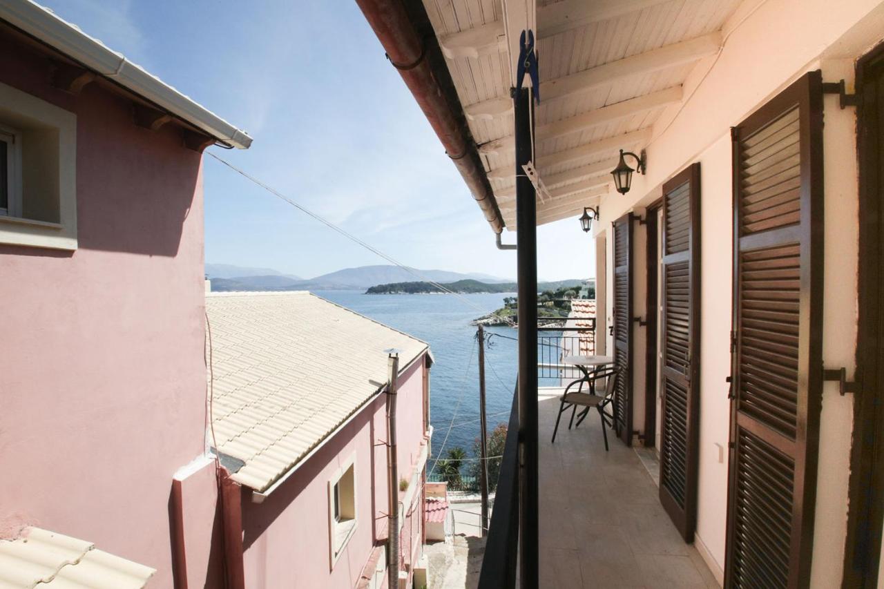 Вилла Gabriela'S Seaside House Кассиопи Экстерьер фото